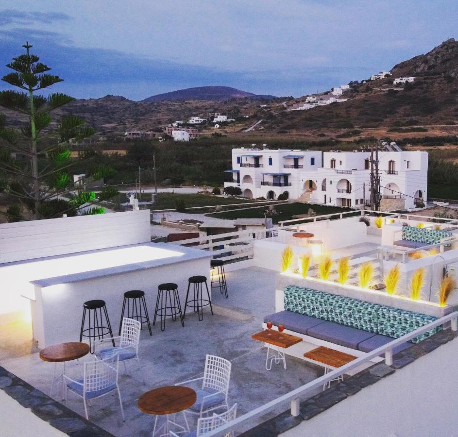 Studios Vrettos Beachfront Hotel Pláka Eksteriør bilde