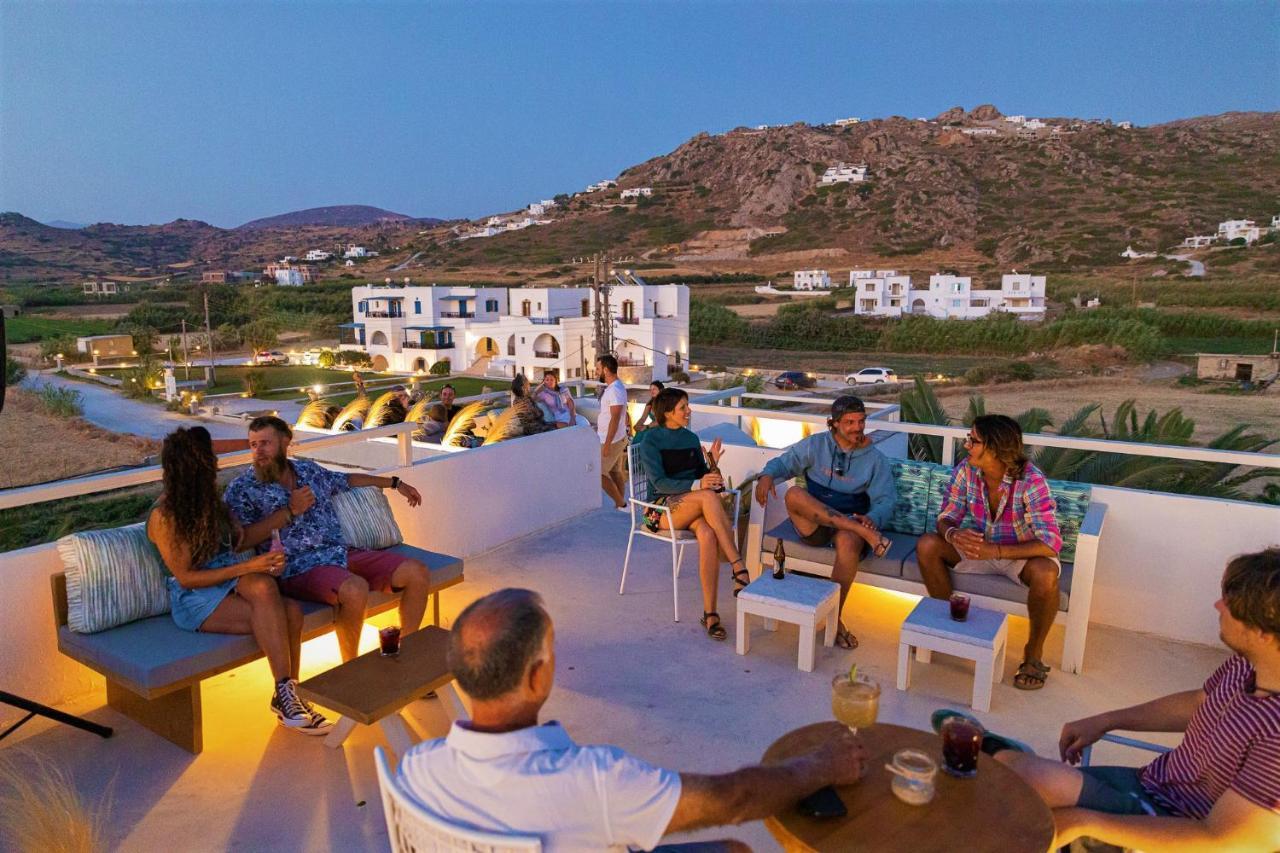Studios Vrettos Beachfront Hotel Pláka Eksteriør bilde