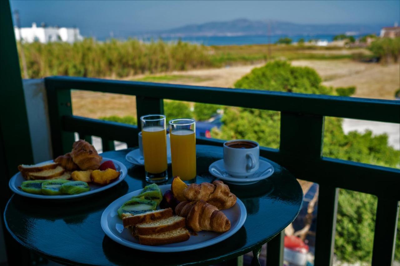 Studios Vrettos Beachfront Hotel Pláka Eksteriør bilde