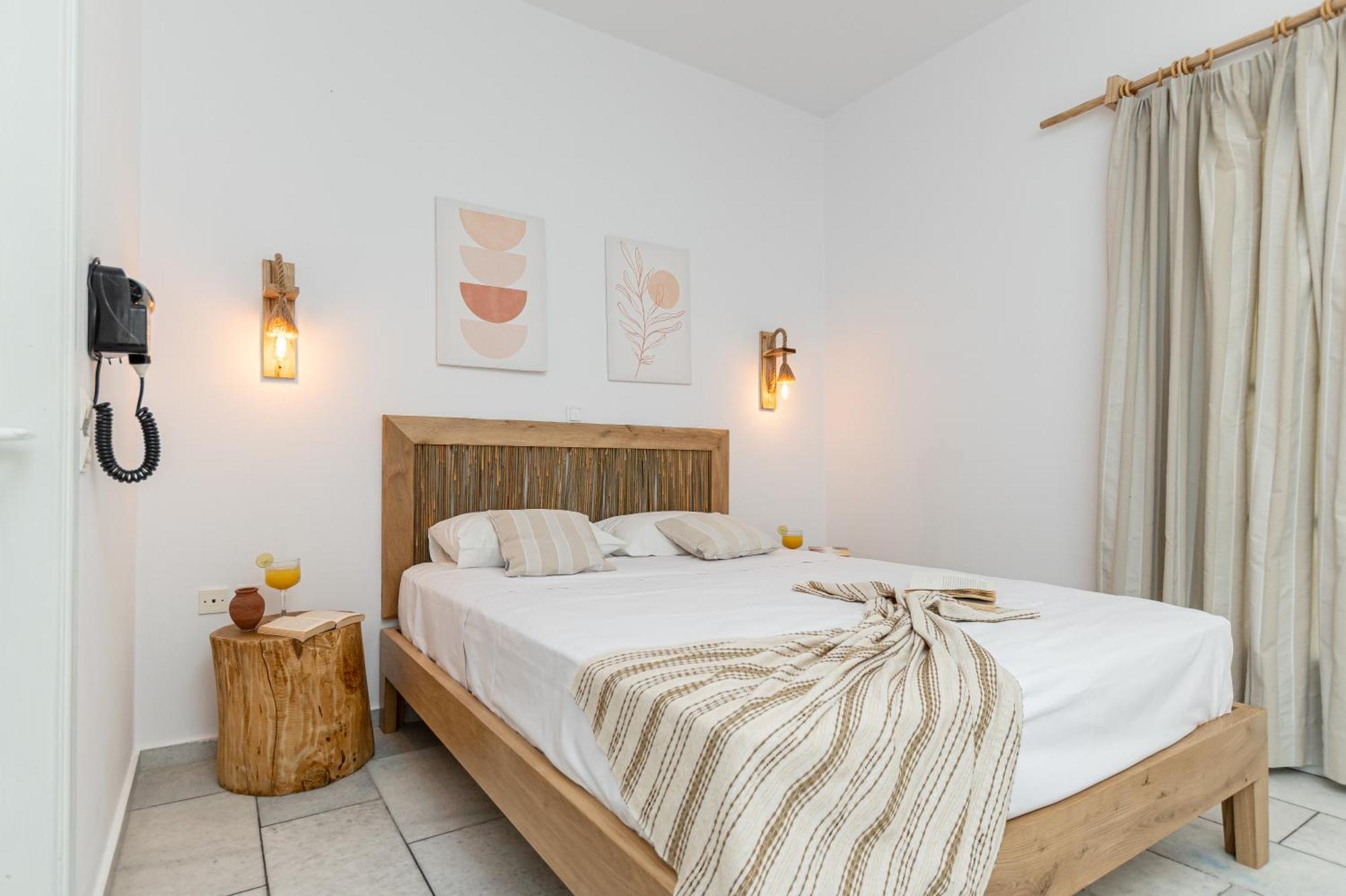 Studios Vrettos Beachfront Hotel Pláka Eksteriør bilde
