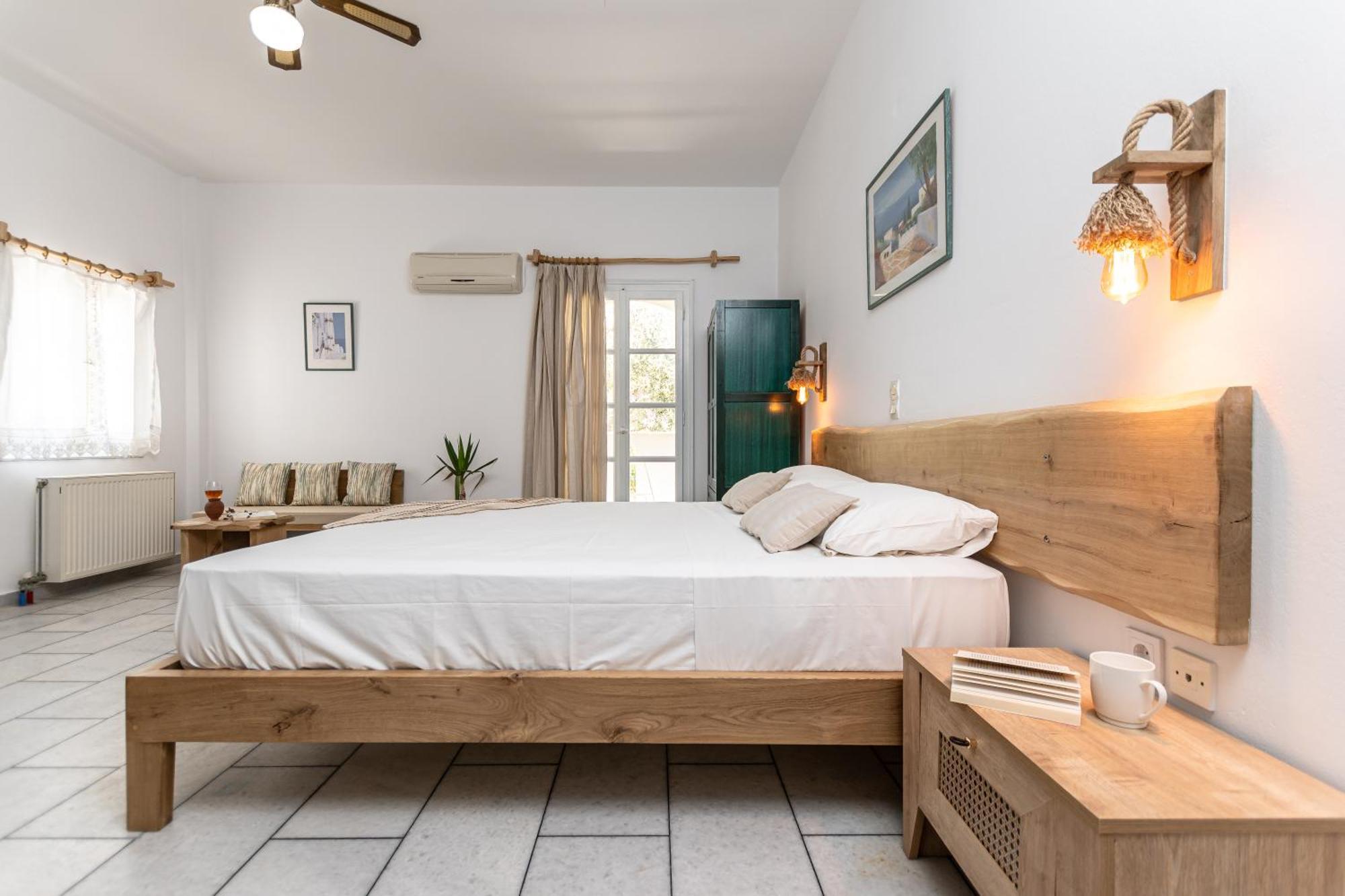 Studios Vrettos Beachfront Hotel Pláka Eksteriør bilde