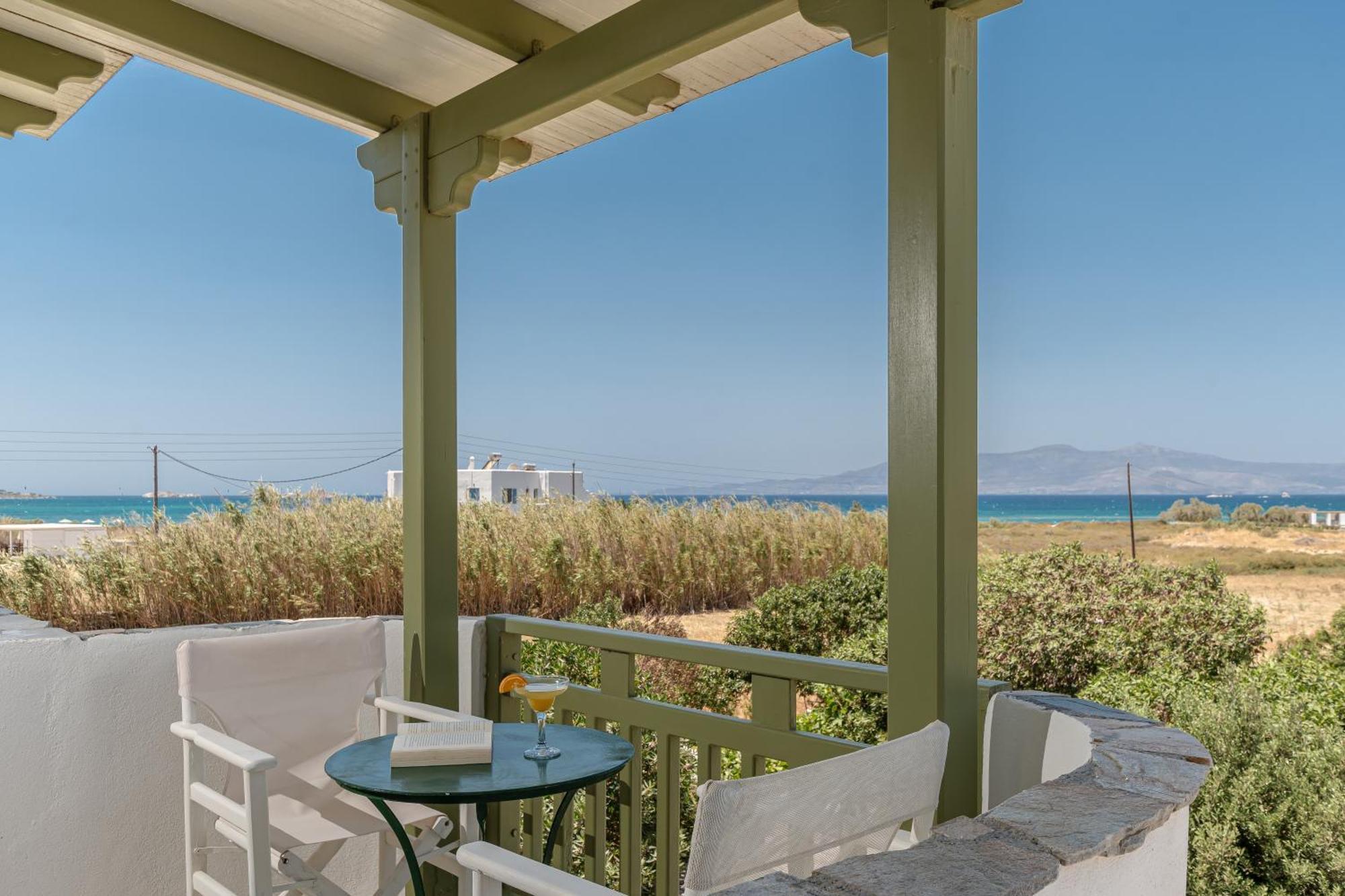 Studios Vrettos Beachfront Hotel Pláka Eksteriør bilde